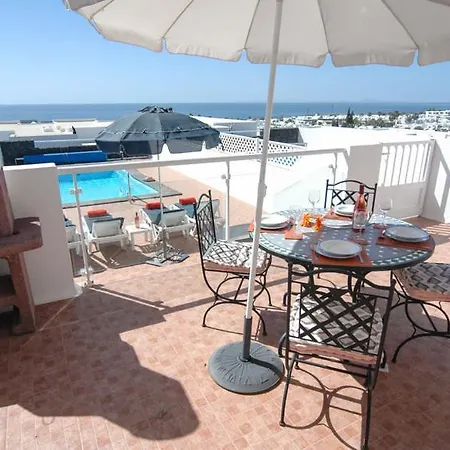 Vila In Puerto Del Carmen Sleeps 5 Includes Swimming Pool And Air Con 8 Puerto del Carmen (Lanzarote)