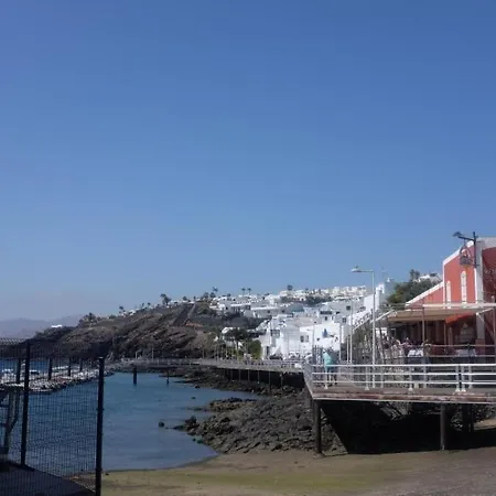 Vila In Puerto Del Carmen Sleeps 5 Includes Swimming Pool And Air Con 8 Puerto del Carmen (Lanzarote)