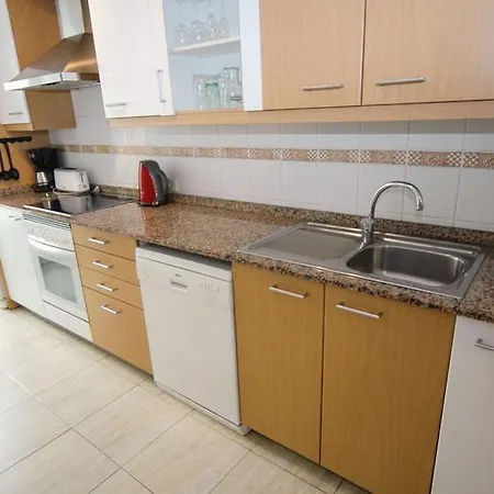 In Puerto Del Carmen Sleeps 5 Includes Swimming Pool And Air Con 8